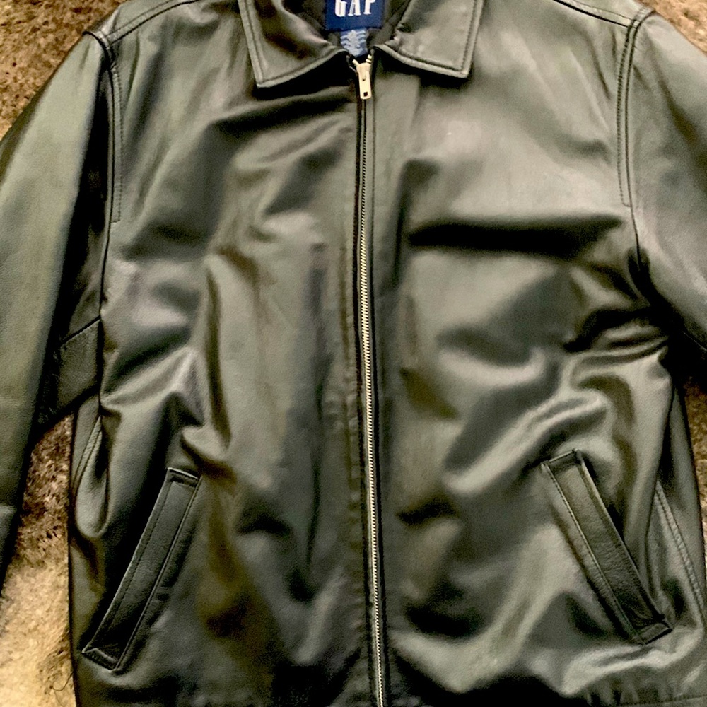 Gap men’s jacket size small- very good condition
